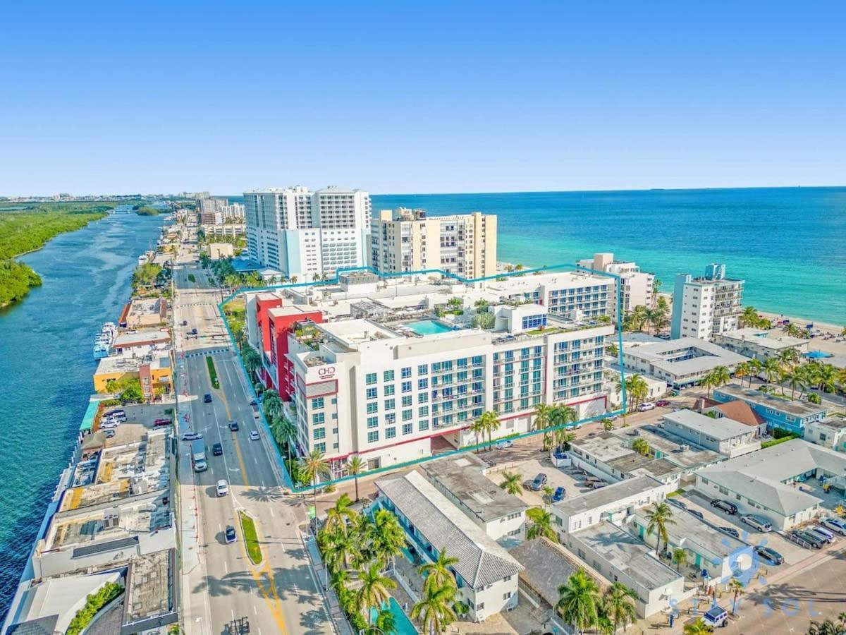 NEW!! Beachfront Condo Resort - ROOFTOP POOL Hollywood Exterior foto