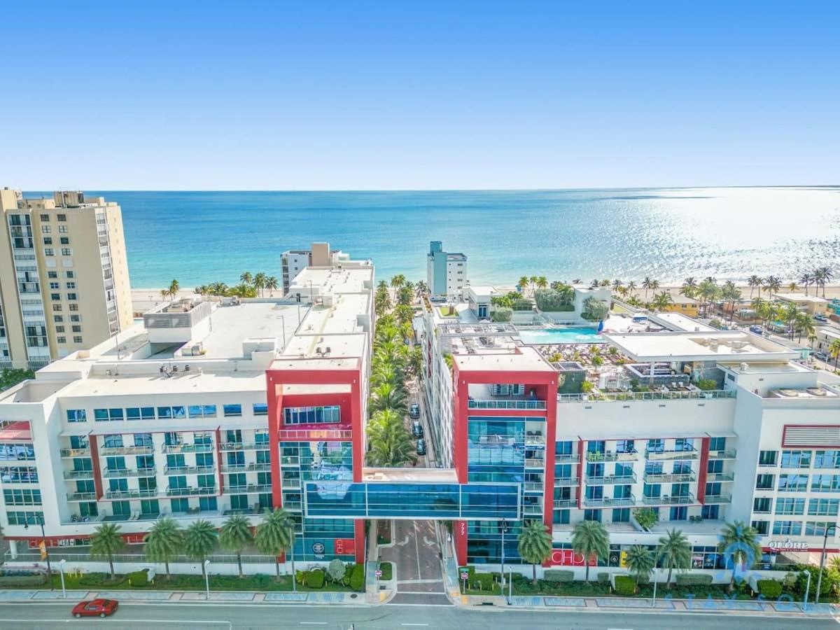 NEW!! Beachfront Condo Resort - ROOFTOP POOL Hollywood Exterior foto