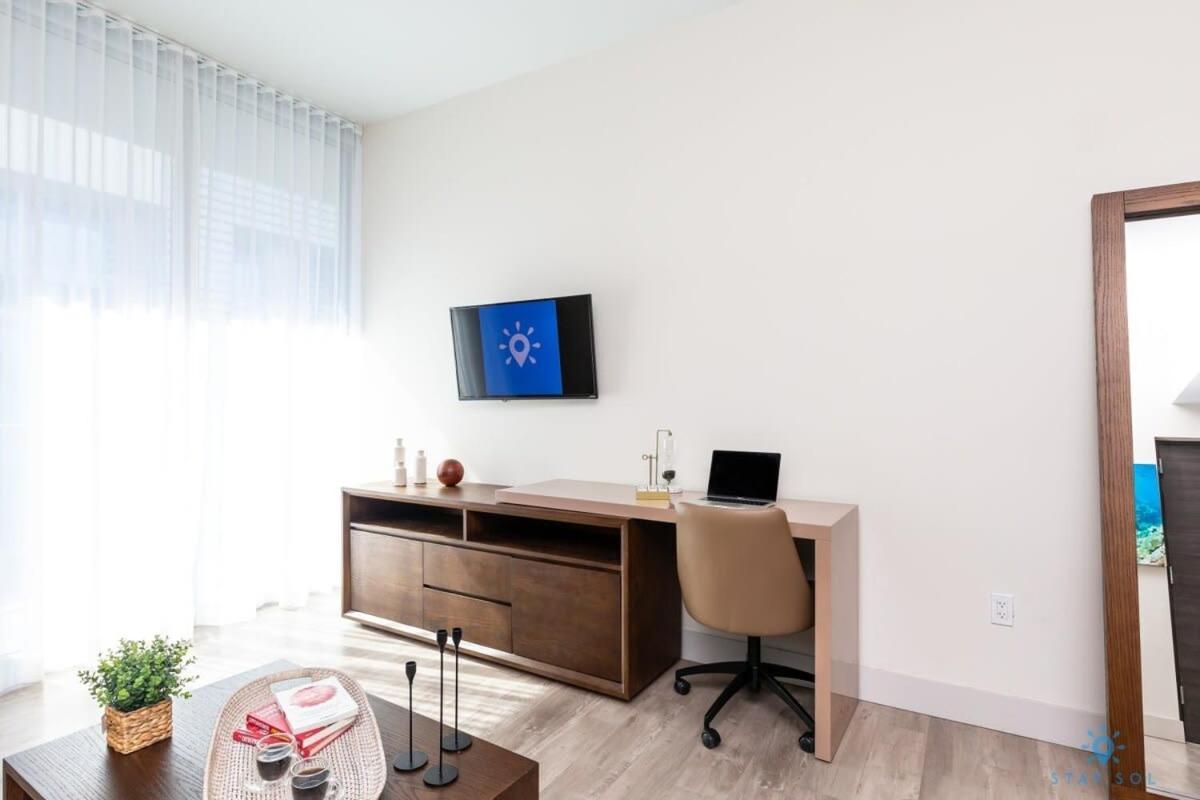 NEW!! Beachfront Condo Resort - ROOFTOP POOL Hollywood Exterior foto
