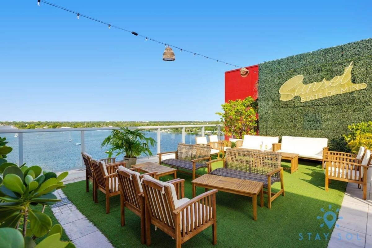 NEW!! Beachfront Condo Resort - ROOFTOP POOL Hollywood Exterior foto