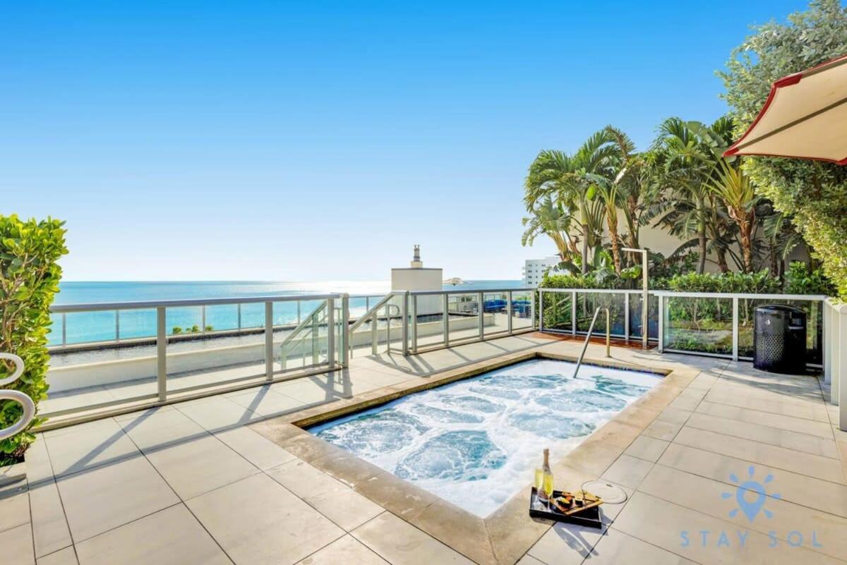 NEW!! Beachfront Condo Resort - ROOFTOP POOL Hollywood Exterior foto